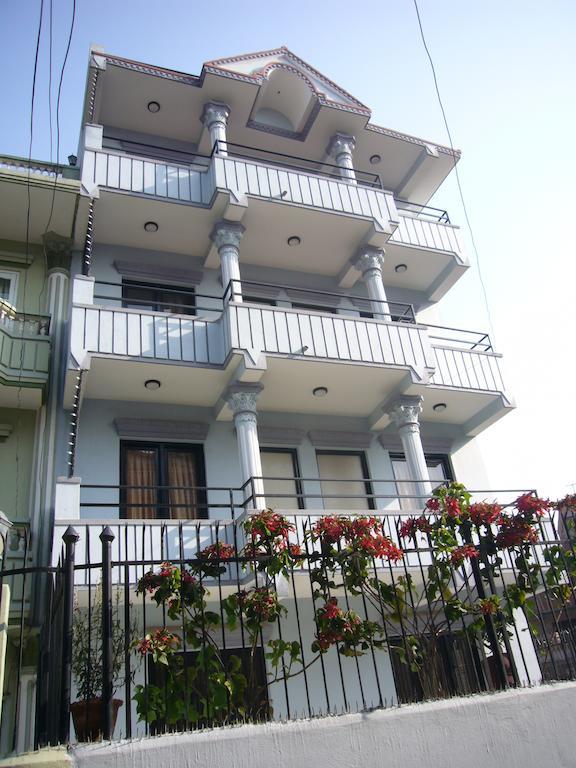 Le Rhododendron Chambres D'hotes Katmandú Exterior foto